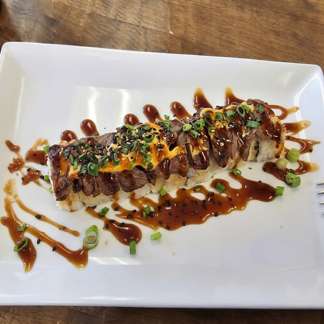 Carnita Asada Sushi.