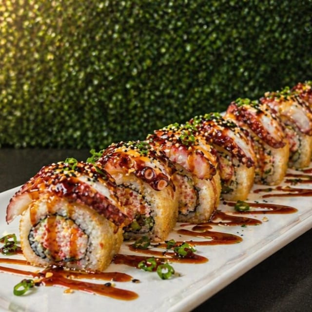 La Patrona Sushi.